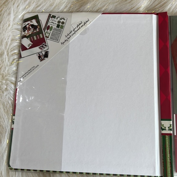 NEW! Harlequin Holly Album Kit. Just add photos! - Picture 4 of 11